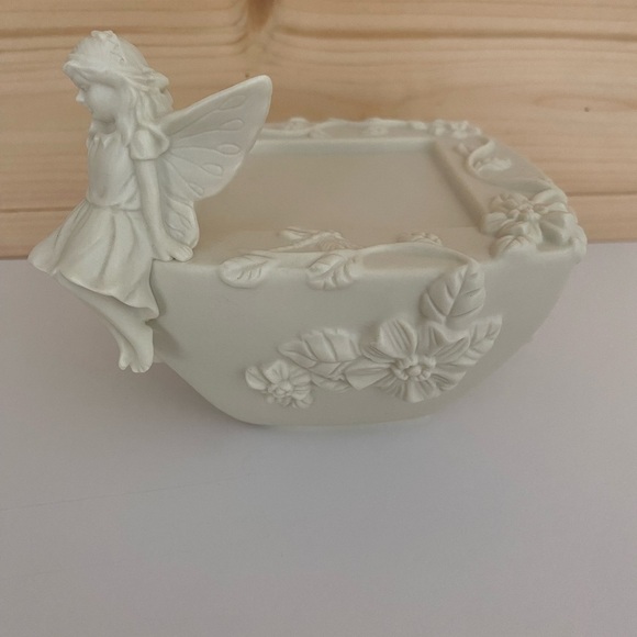 Retired PARTYLITE Enchantment Fairy Bisque Porcelain Pillar Candle Holder - Picture 3 of 9